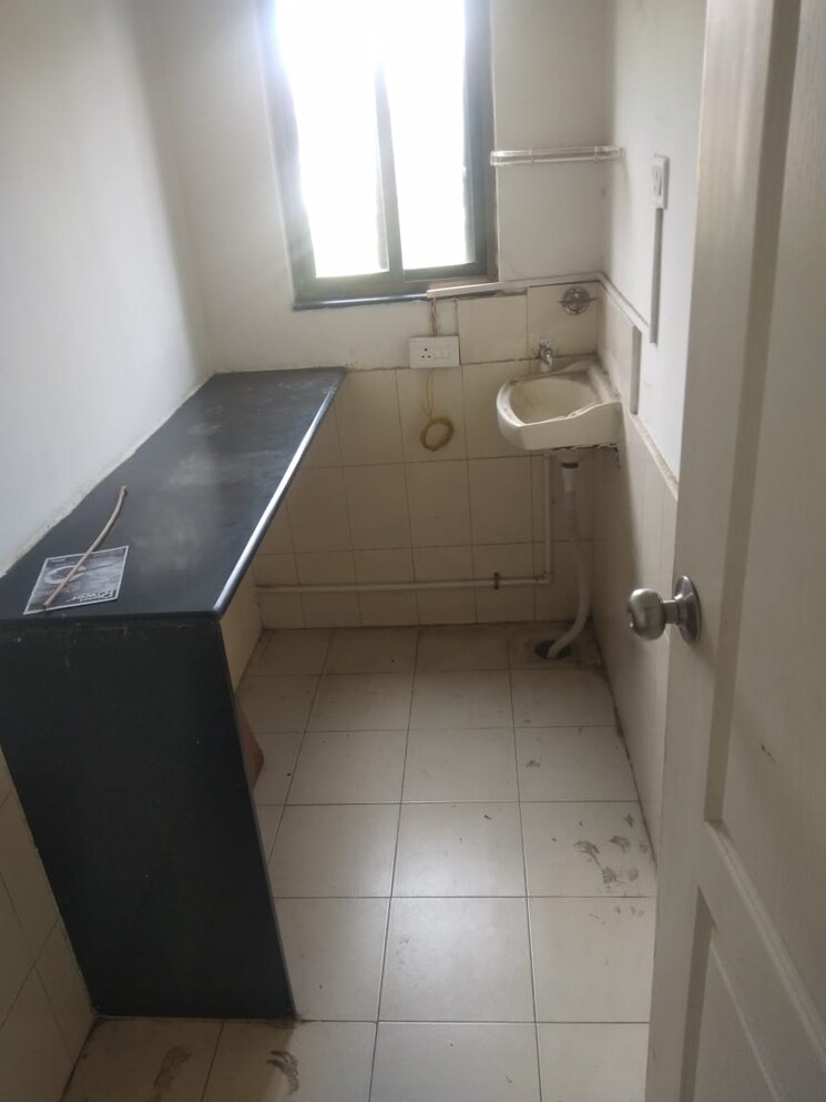 Kitchen, oxford-blues 1 Bedroom 500 Sq.Ft. Apartment In Wanowrie Pune 8816707