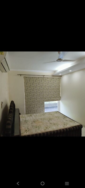 Bedroom in 4 BHK Builder Floor at Uppal Southend, Sector 49 – for Rent