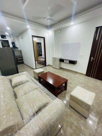 Living Room in 4 BHK Builder Floor at Uppal Southend, Sector 49 – for Rent