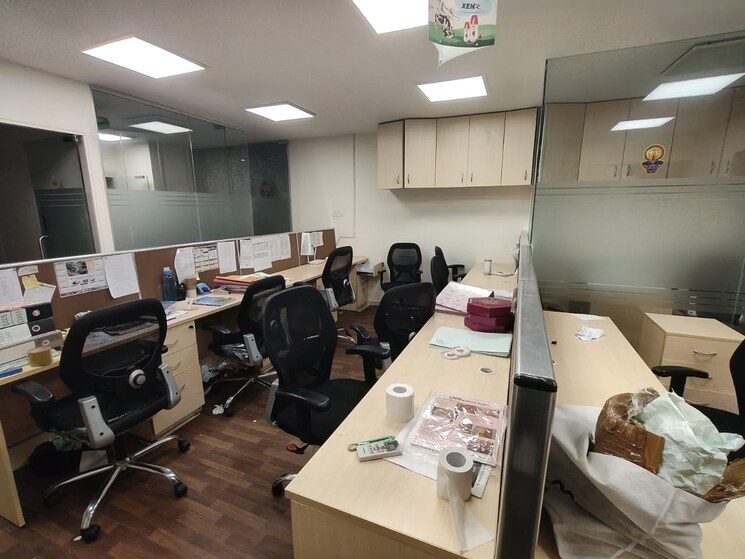 Team Area, 215-atrium Commercial Office Space 1300 Sq.Ft. In Andheri East Mumbai 8816731