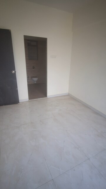 Room in 1 BHK Apartment at Adarsh Apartment Santacruz, Santacruz East – for Sale