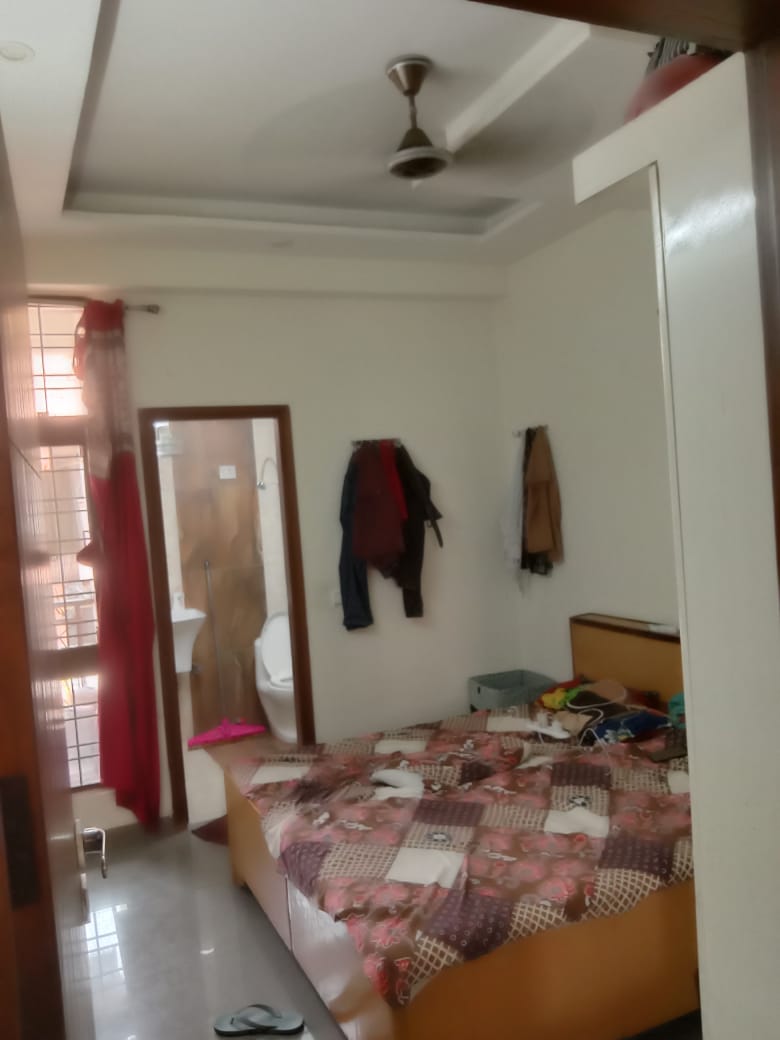 3 BHK 1100 Sq.Ft. Builder Floor in Shanti Plaza Vaishali