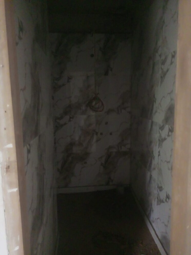 Bathroom, palm-height 2.5 Bedroom 1200 Sq.Ft. Apartment In Bisrakh Jalalpur Greater Noida 8816746