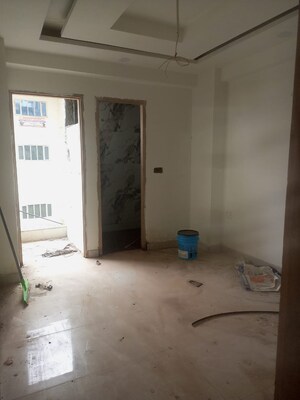 Room in 2.5 BHK Apartment at Palm Height, Bisrakh Jalalpur – for Sale