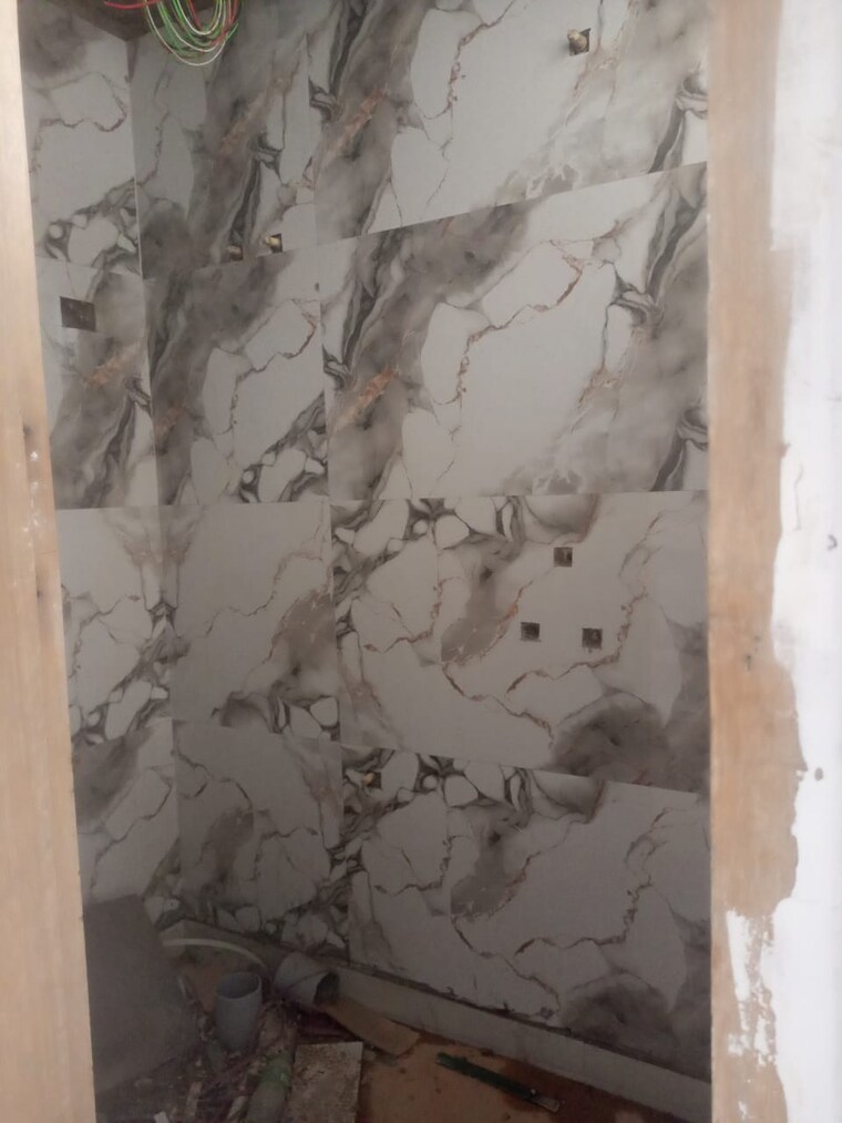 Bathroom, palm-height 2.5 Bedroom 1200 Sq.Ft. Apartment In Bisrakh Jalalpur Greater Noida 8816746