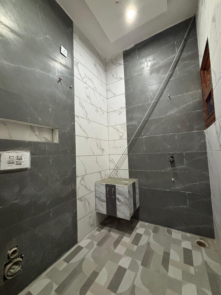 Bathroom, greater mohali 4 Bedroom 145 Sq.Yd. Independent House In Greater Mohali Mohali 8816788