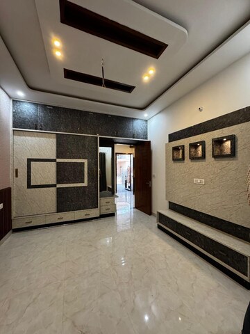 Room in 4 BHK Independent House at Aerocity – for Sale