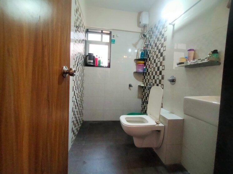Bathroom, ghatkopar east Pg For Girls In Ghatkopar East 8816810