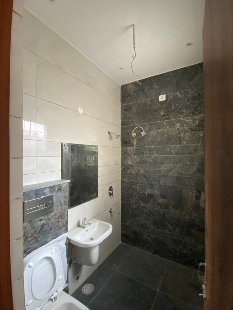 Bathroom, sunny enclave 2 Bedroom 110 Sq.Yd. Independent House In Sunny Enclave Mohali 8816836