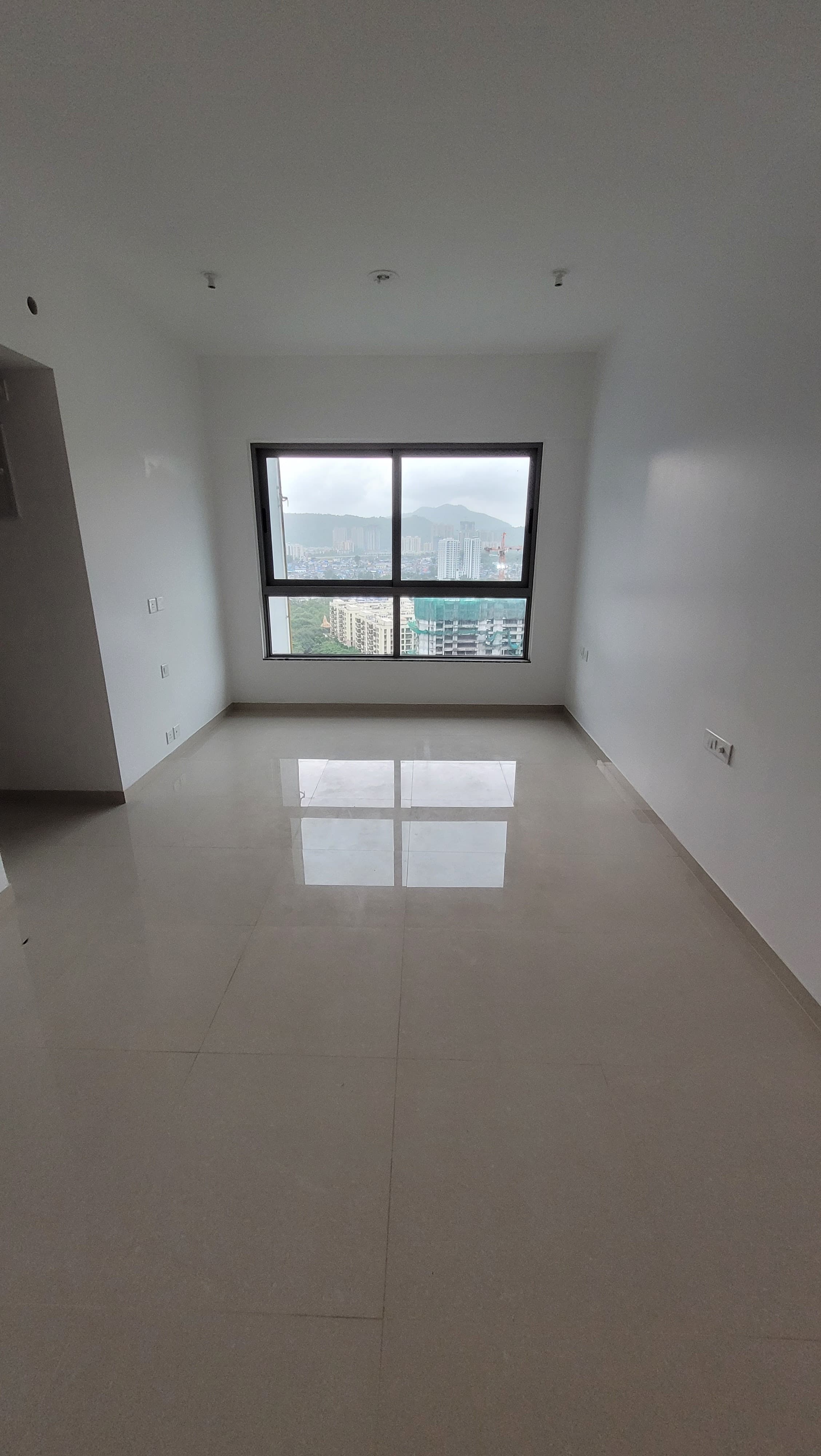 2 BHK Apartment For Rent in Kalpataru Immensa
