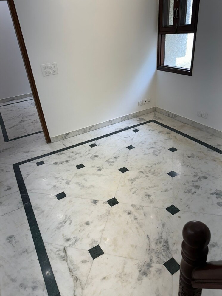 Room, alaknanda 3 Bedroom 2000 Sq.Ft. Builder Floor In Alaknanda Delhi 8816862