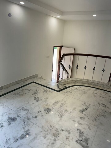 Room in 3 BHK Builder Floor at Alaknanda – for Sale