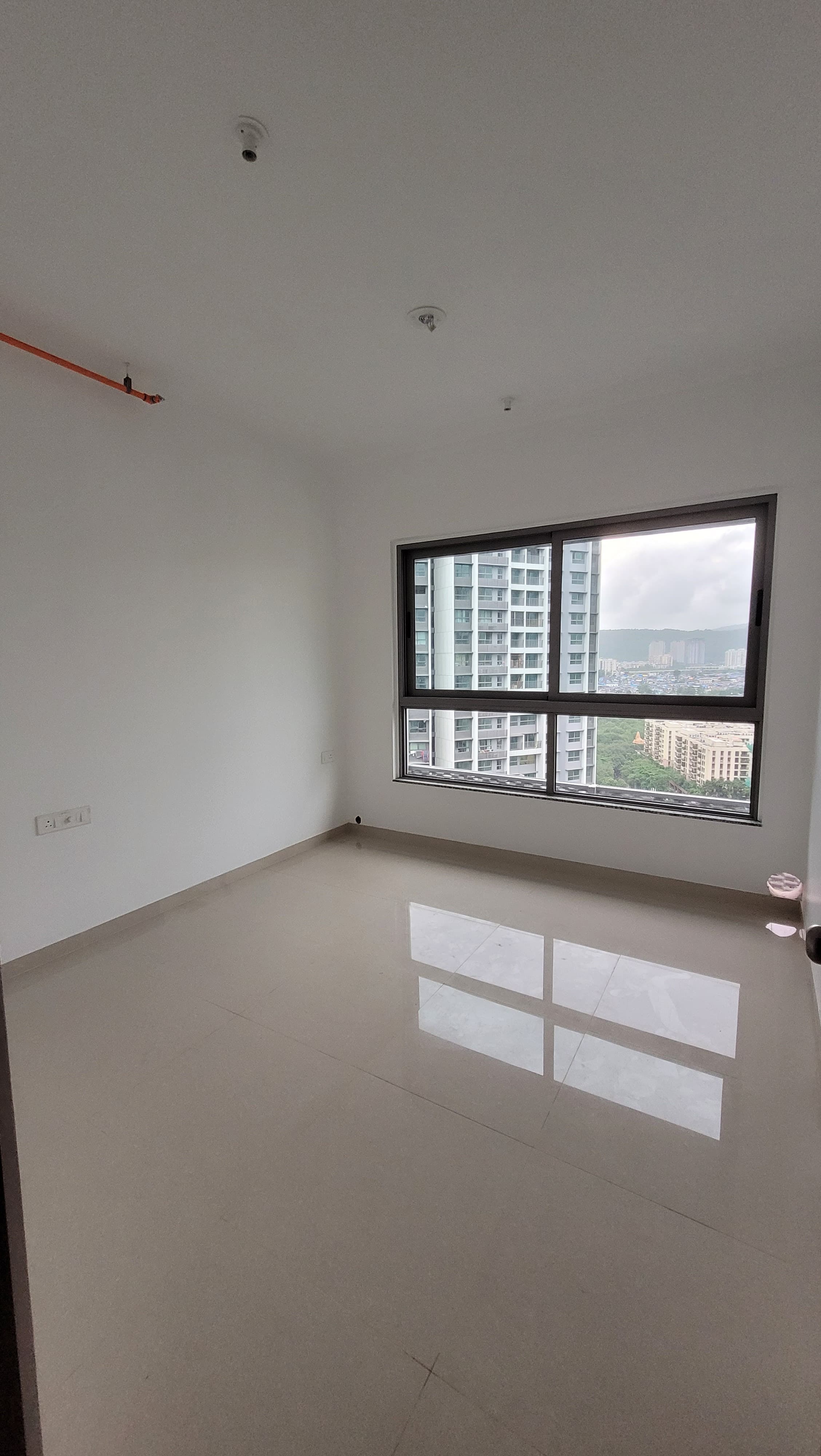 2 BHK Apartment For Rent in Kalpataru Immensa
