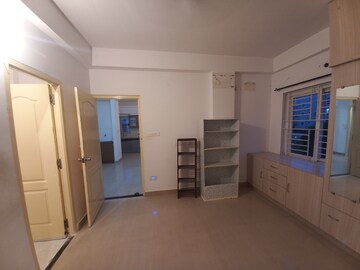 Room in 2 BHK Apartment at Aishwarya Residency Kothaguda, Kothaguda – for Rent