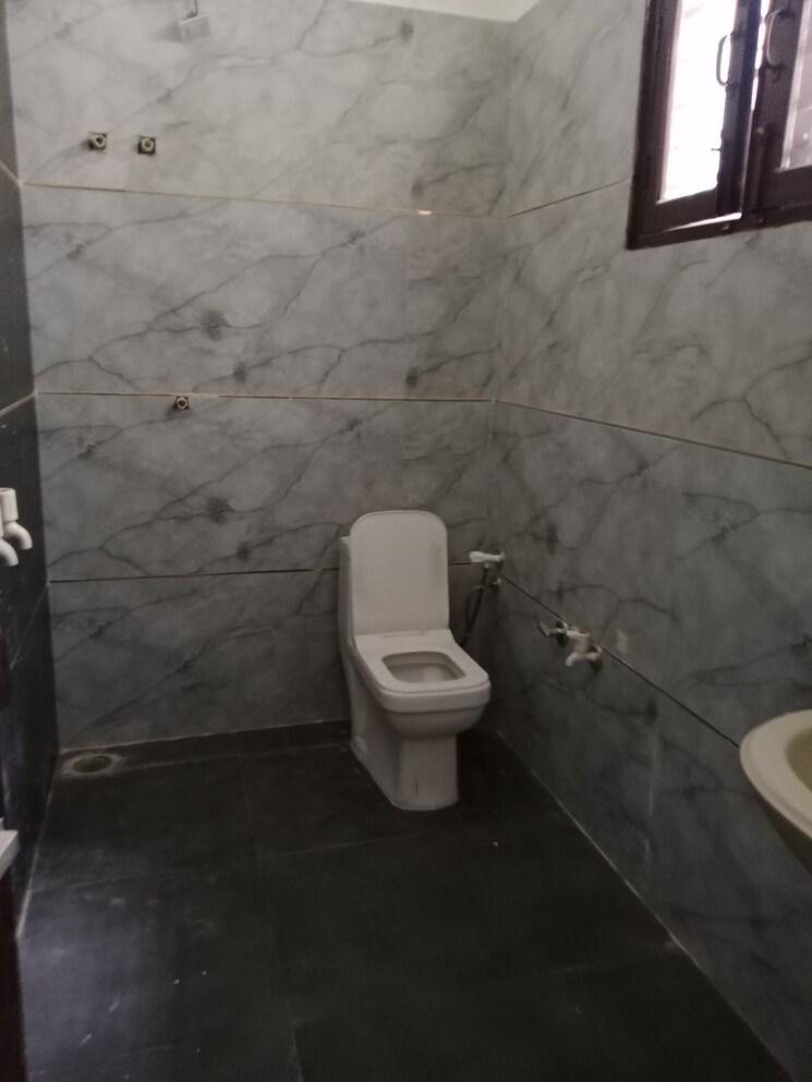 Bathroom, huda 2 Bedroom 1355 Sq.Ft. Builder Floor In Huda Panipat 8816884