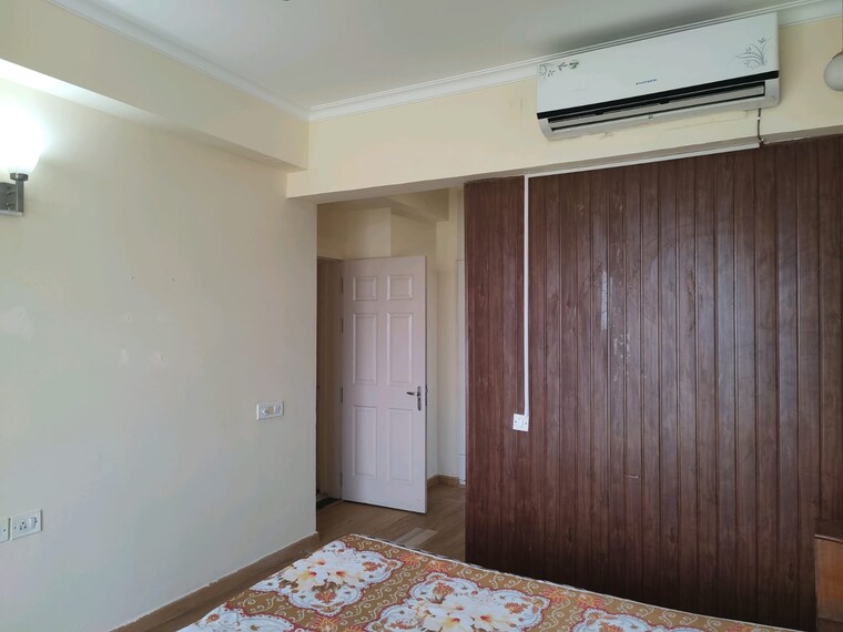 Bedroom, jaypee-greens-kalypso-court 4 Bedroom 3025 Sq.Ft. Apartment In Sector 128 Noida 8816907
