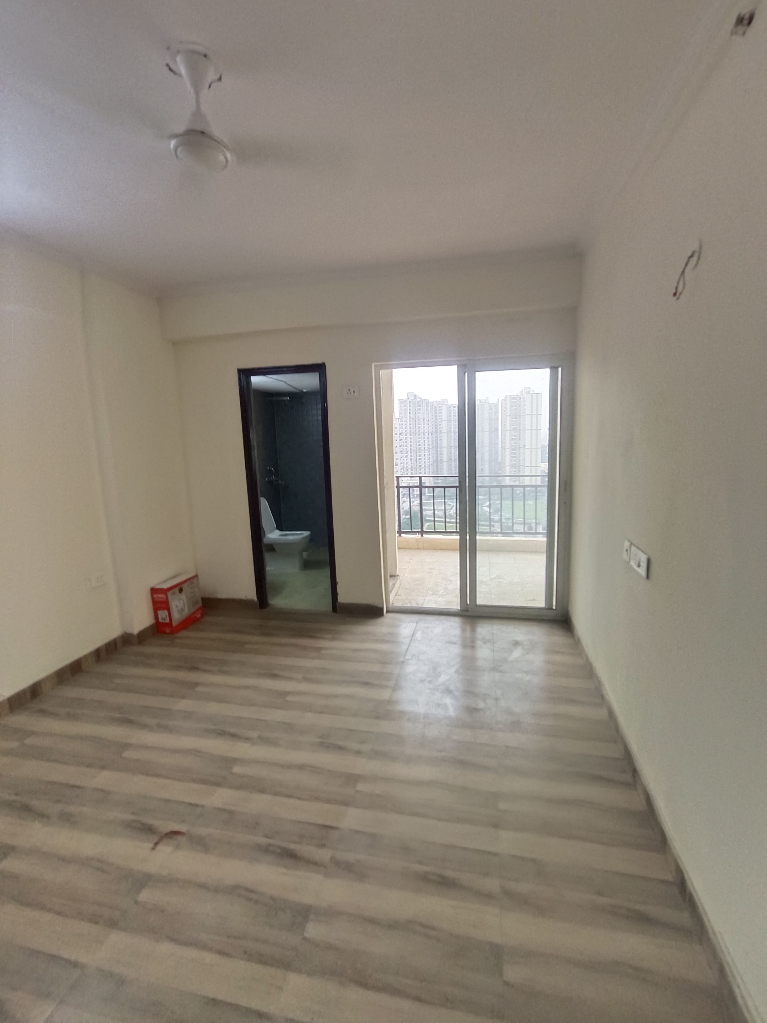 3 BHK + Study Room Apartment For Rent in Ajnara Grand Heritage