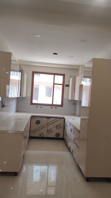 Kitchen in 3 BHK Builder Floor at Puri Kohinoor, Sector 89 – for Sale