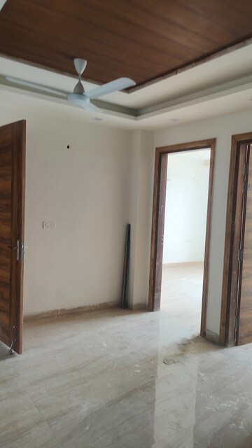 Room in 3 BHK Builder Floor at Fidato Honour Homes, Sector 89 – for Sale