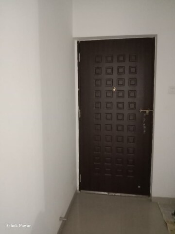 Room in 2 BHK Apartment at Kirti Crest Avenue, Baner – for Rent