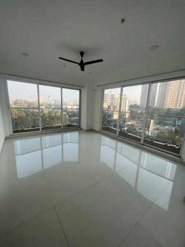 2 BHK Apartment For Sale in Soham Crystal Spires, Ghodbunder Road