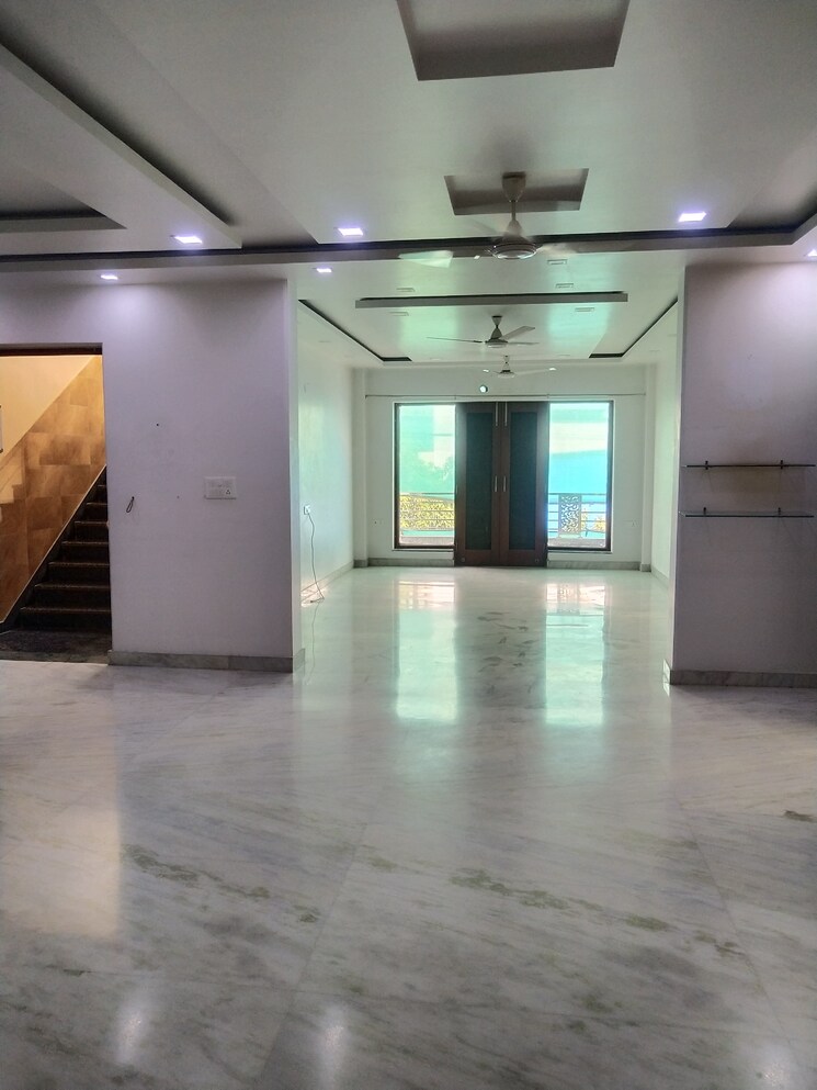 Room, rwa-apartments 4 Bedroom 1850 Sq.Ft. Builder Floor In Sector 31 Noida 8816962