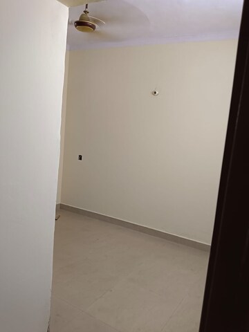 Room in 2 BHK Builder Floor at Lajpat Nagar 4 – for Rent