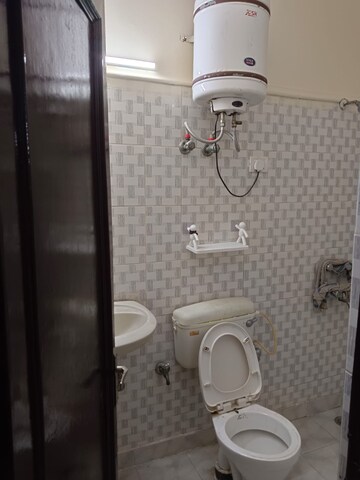 Bathroom in 2 BHK Builder Floor at Lajpat Nagar 4 – for Rent