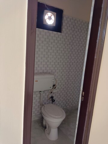 Bathroom in 2 BHK Builder Floor at Lajpat Nagar 4 – for Rent