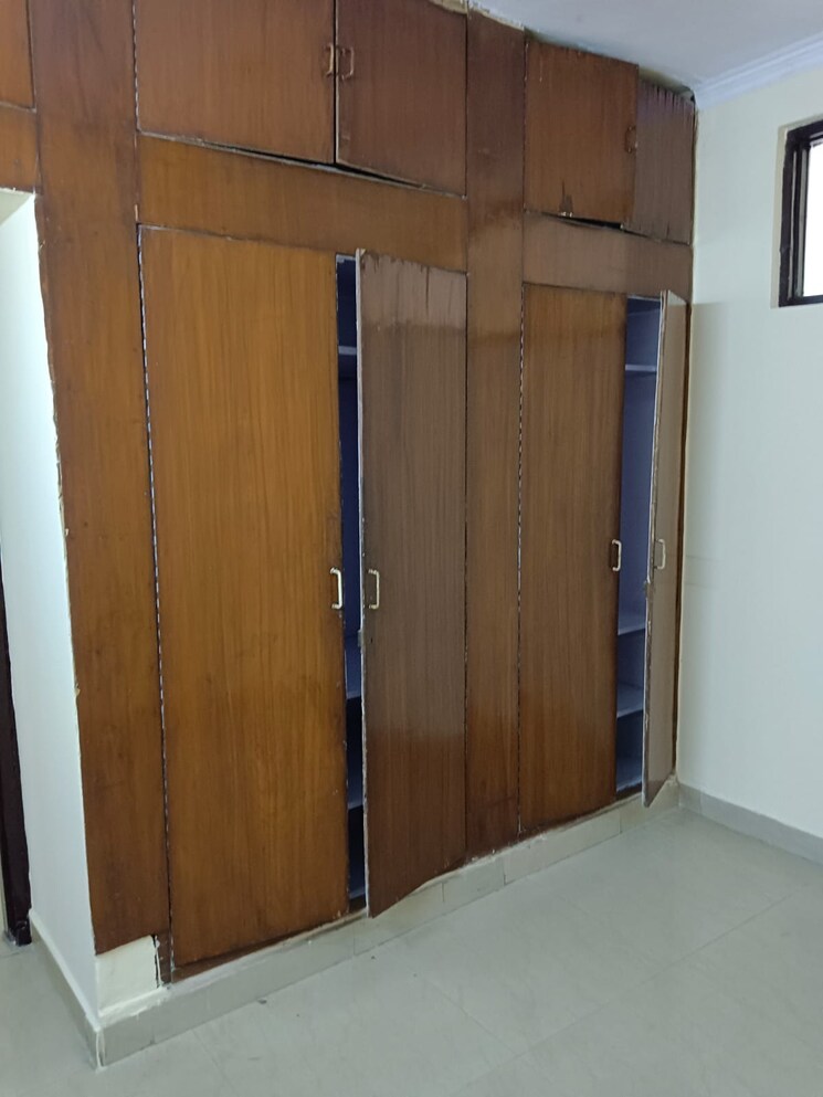 Room, lajpat nagar 4 2 Bedroom 1090 Sq.Ft. Builder Floor In Lajpat Nagar 4 Delhi 8816971