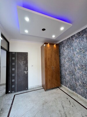 Furnished Amenities in 1.5 BHK Builder Floor at SA HOMES I, Uttam Nagar – for Sale