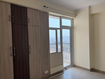 3 BHK Apartment For Rent in Mahagun Mywoods, Sector 16c Greater Noida