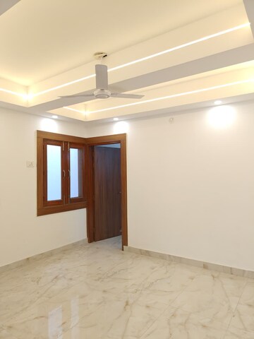 2 BHK Builder Floor For Rent in Saket
