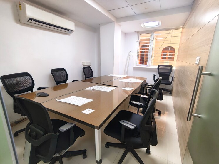 Team Area, anna nagar Commercial Office Space in IT/SEZ 2000 Sq.Ft. In Anna Nagar Chennai 8817002