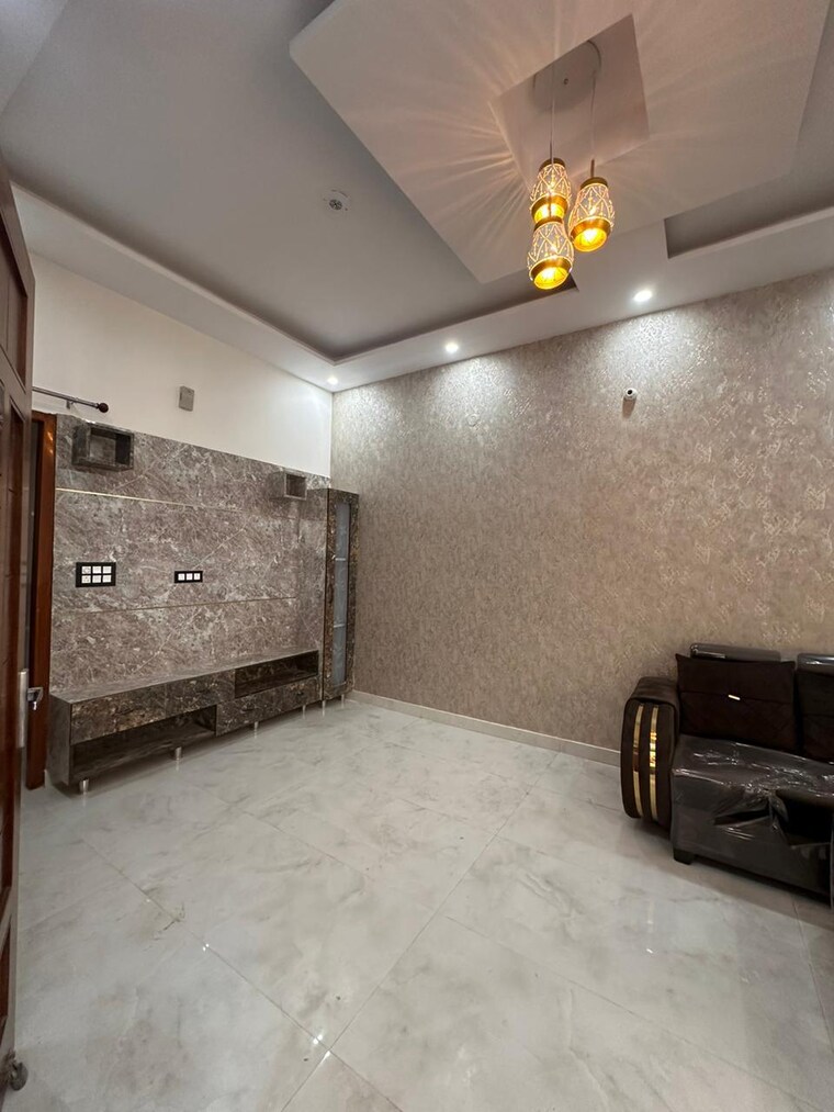  Parking, sector 124 3 Bedroom 110 Sq.Yd. Independent House In Sector 124 Mohali 8816992