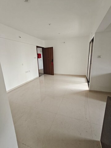 Room in 2 BHK Apartment at ARV Uthville, Kharadi – for Rent