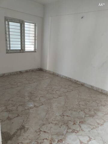 Room in 2 BHK Apartment at Thambuchetty Palya – for Sale