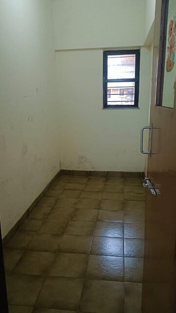 Room in 4 BHK Apartment at AWHO Tucker Vihar, Hadapsar – for Rent