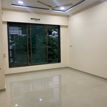Room in 1 BHK Apartment at Mahavir Neelkanth Nagar CHSL, Vivekanand Nagar – for Rent