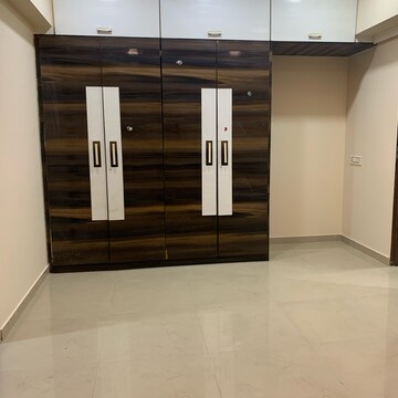 Room in 1 BHK Apartment at Mahavir Neelkanth Nagar CHSL, Vivekanand Nagar – for Rent