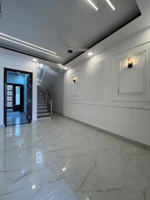 Room in 3 BHK Independent House at Sahastradhara – for Sale