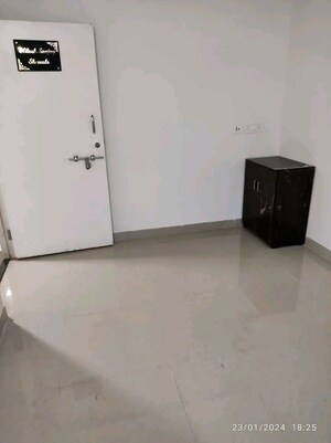 Room in 1 BHK Apartment at SB Lifespaces Sandeep Heights, Nalasopara West – for Sale