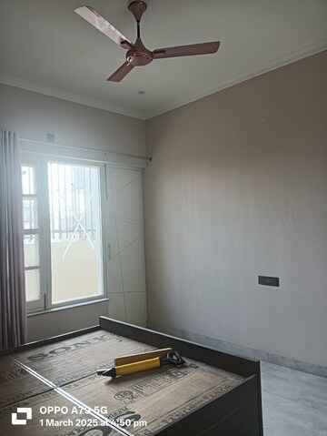 Room in 3 BHK Builder Floor at Sahastradhara Road – for Rent
