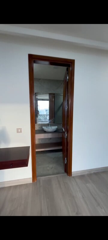 Furnished Amenities in 3 BHK Builder Floor at Central Park 3 Flower Valley, Sohna Sector 33 – for Rent