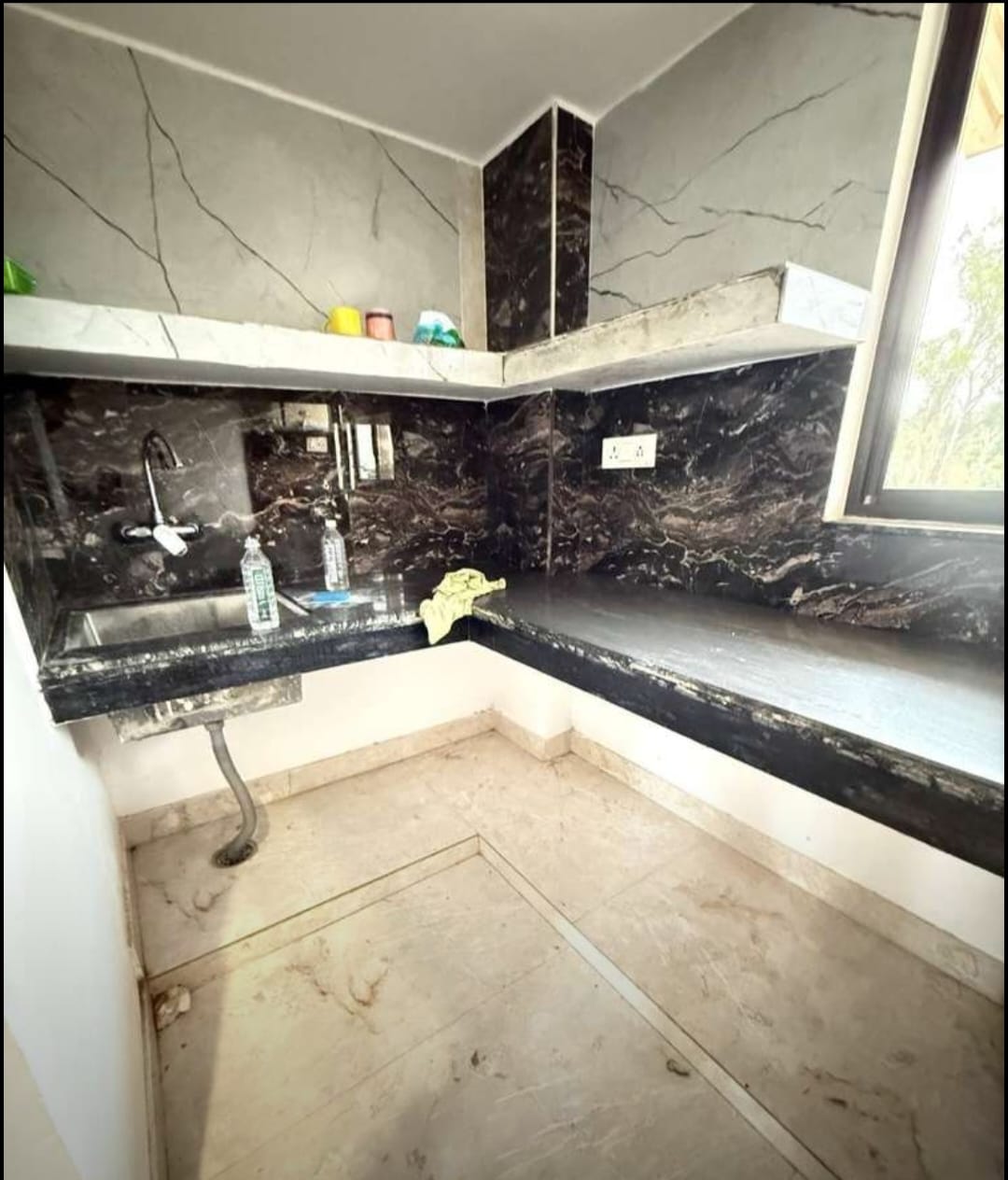 3 BHK + Servant Room Apartment For Sale in Mahindra Luminare