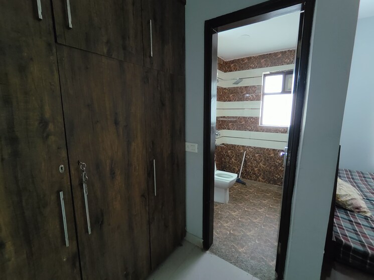Room, ss-southend-floors 3 Bedroom 1890 Sq.Ft. Builder Floor In South City 2 Gurgaon 8817115
