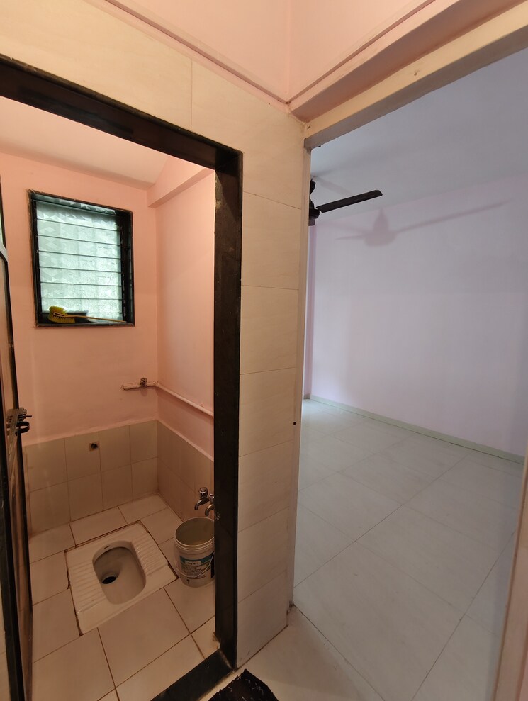 Bathroom, krishna-sthal-nandanvan 1 Bedroom 550 Sq.Ft. Apartment In Mira Road Thane 8817120