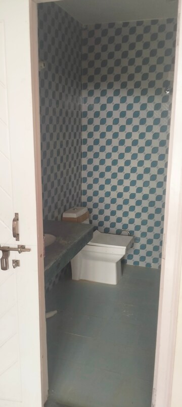 Bathroom in 5 BHK Independent House at Ansal Sushant Golf city, Sushant Golf City – for Rent