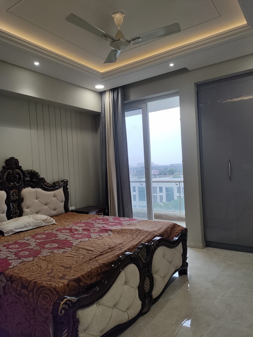 3 BHK + Extra Room 1900 Sq.Ft. Apartment in Omaxe Royal Residency