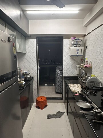 Kitchen in 1.5 BHK Apartment at Shree Shashwat CHS, Mira Road – for Rent
